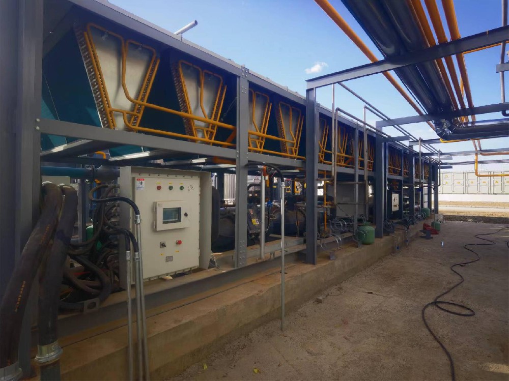 石油化工(gōng)冷水機案例(lì)